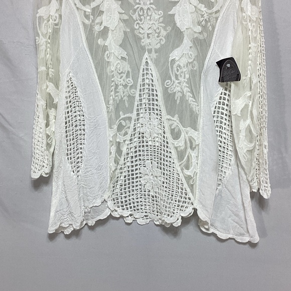 MWT Pretty Angel XL White Lace Blouse - Picture 3 of 12